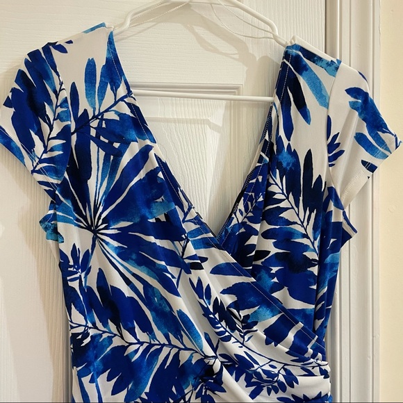 Maggy London Blue/White Floral Dress, Size 10 - Picture 2 of 6